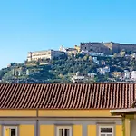 Apartment Oasis Flat Near San Gregorio Armeno *
