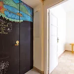 Oasis Flat Near San Gregorio Armeno Neapel