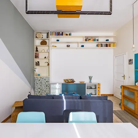Apartment Oasis Flat Near San Gregorio Armeno Neapel