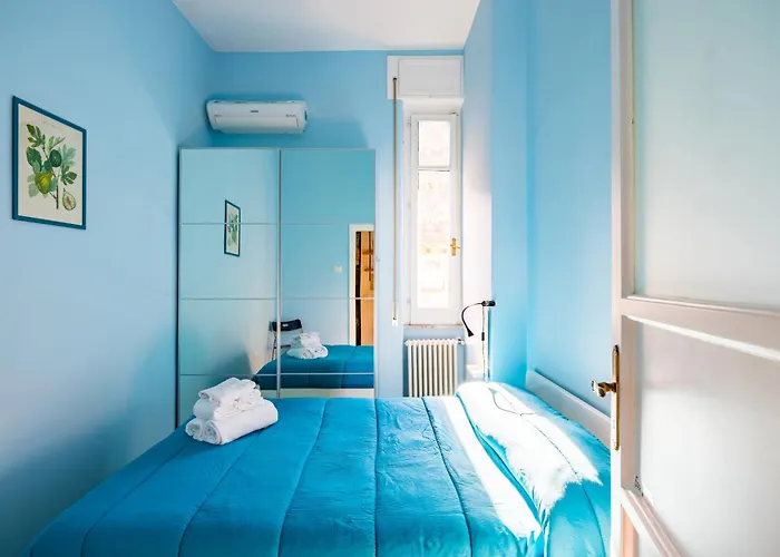 Oasis Flat Near San Gregorio Armeno Neapel